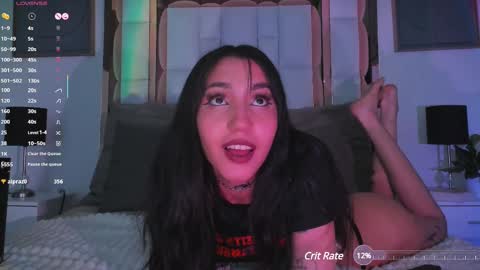 Ivy Pierce  online show from 03.03.25