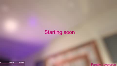 Ivy Pierce  online show from 09.11.25