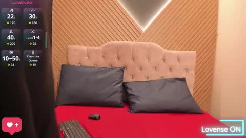 Snapshot of ivyyemerald chatting on 02.17.26 Ivvy Emerald Sweet babe online show from 02.17.26