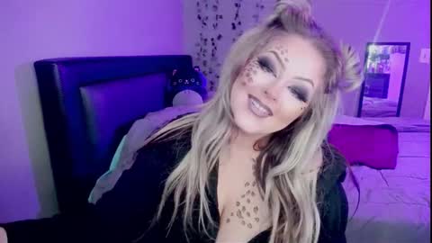 Ashley3 online show from 11.01.25