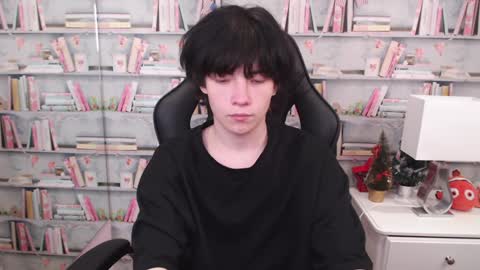 Snapshot of iwillfall_ chatting on 12.11.24 Maxim online show from 12.11.24