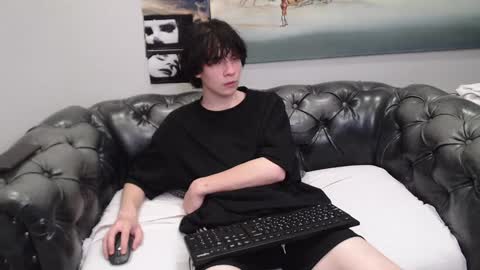 Snapshot of iwillfall_ chatting on 12.11.24 Maxim online show from 12.11.24