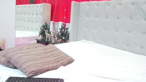 Snapshot of iwillfall_ chatting on 12.15.24 Maxim online show from 12.15.24