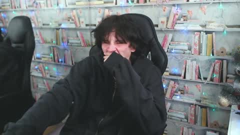 Snapshot of iwillfall_ chatting on 12.26.24 Maxim online show from 12.26.24