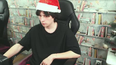 Snapshot of iwillfall_ chatting on 12.26.24 Maxim online show from 12.26.24