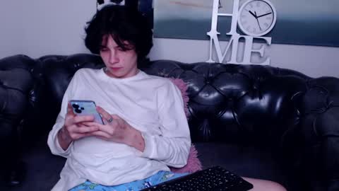 Snapshot of iwillfall_ chatting on 02.09.25 Maxim online show from 02.09.25