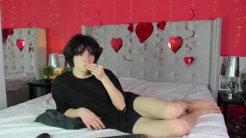 Snapshot of iwillfall_ chatting on 02.16.25 Maxim online show from 02.16.25