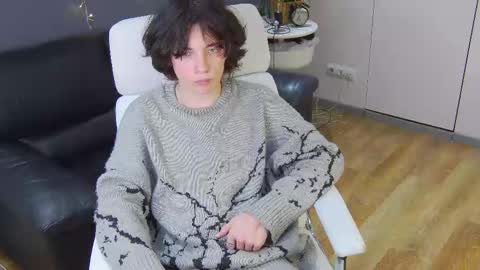 Snapshot of iwillfall_ chatting on 02.21.25 Maxim online show from 02.21.25