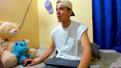 ixchell_dewei online show from 11.02.25