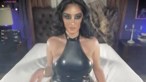 Snapshot of iyotara_ chatting on 06.18.26 Areeya online show from 06.18.26