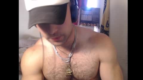 Snapshot of izak144 chatting on 01.08.25 izak144 online show from 01.08.25