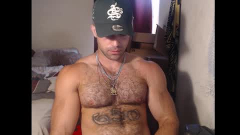 Snapshot of izak144 chatting on 10.02.25 izak144 online show from 10.02.25