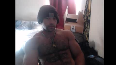 Snapshot of izak144 chatting on 10.17.25 izak144 online show from 10.17.25