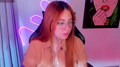 hot izys online show from 02.16.25