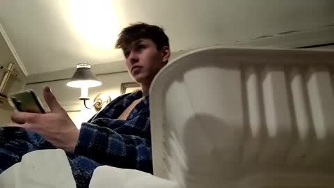 Snapshot of izzame2 chatting on 02.04.25 Willis online show from 02.04.25