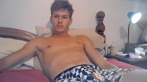 Snapshot of izzame2 chatting on 09.13.25 Willis online show from 09.13.25