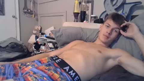 Snapshot of izzame2 chatting on 11.10.25 Willis online show from 11.10.25