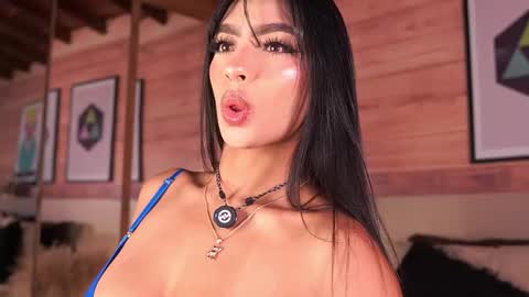 izzywild1 online show from 11.12.25