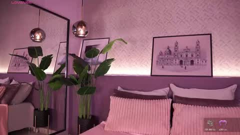 izzywild1 online show from 12.15.25