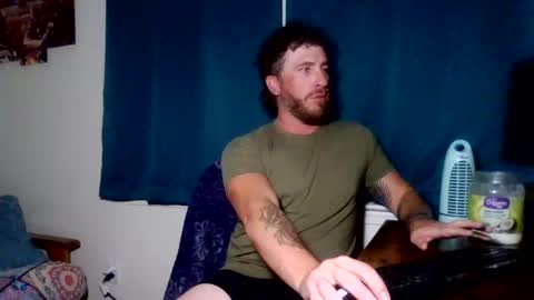 Snapshot of j3ear chatting on 12.24.24 j3ear online show from 12.24.24