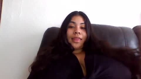 Snapshot of j3ixa chatting on 10.31.25 j3ixa online show from 10.31.25