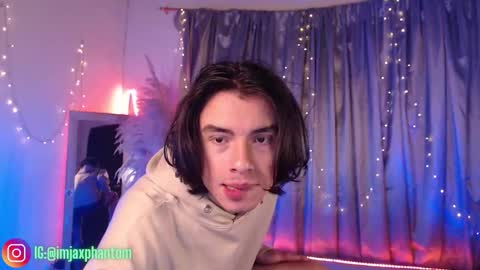 Hey im Jaxxxon check my info     online show from 09.10.25