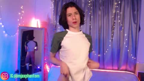 Hey im Jaxxxon check my info     online show from 09.23.25