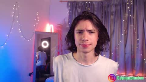 Hey im Jaxxxon check my info     online show from 10.25.25