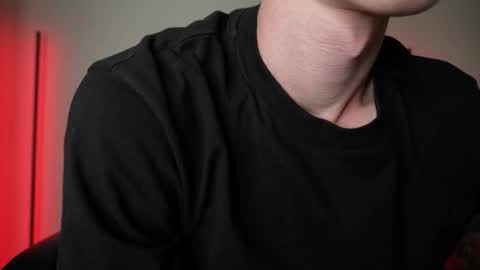 Snapshot of j_akira13 chatting on 10.12.25 Danny online show from 10.12.25