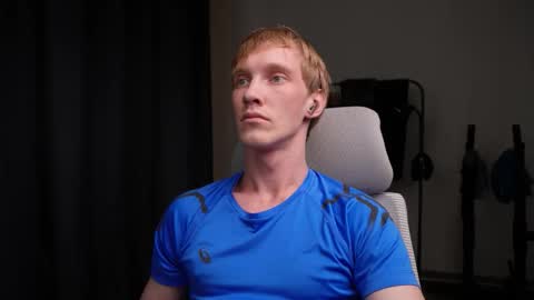 Snapshot of j_akira13 chatting on 11.06.25 Danny online show from 11.06.25