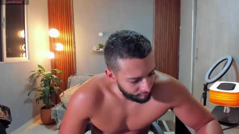 Snapshot of j_calix chatting on 04.28.26 Calix Independient model Insta and twt Calixsnake online show from 04.28.26