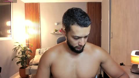 Snapshot of j_calix chatting on 05.18.26 Calix Independient model Insta and twt Calixsnake online show from 05.18.26