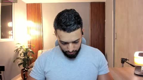 Snapshot of j_calix chatting on 05.21.26 Calix Independient model Insta and twt Calixsnake online show from 05.21.26
