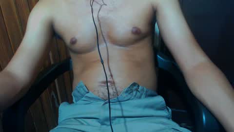 Snapshot of j_castello chatting on 05.15.26 J online show from 05.15.26