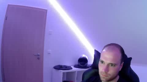 Snapshot of j_german783377 chatting on 04.07.26 here4y online show from 04.07.26