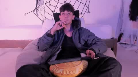 j_martony online show from 10.20.25