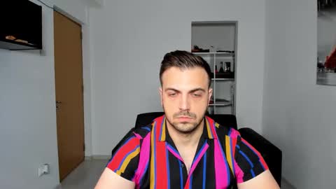 Snapshot of jace_thorne chatting on 10.05.25 Jace online show from 10.05.25