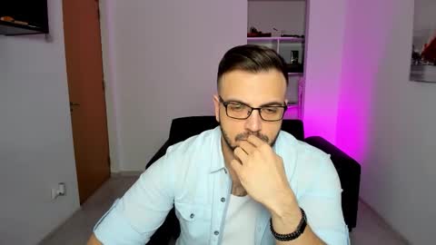 Snapshot of jace_thorne chatting on 10.12.25 Jace online show from 10.12.25