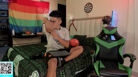 Snapshot of jack_castell chatting on 09.12.25 JACK CASTELL online show from 09.12.25