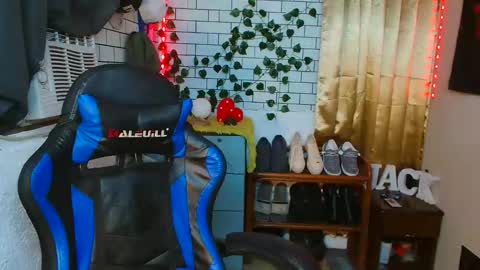 Snapshot of jack_collins69 chatting on 10.15.25 JACK online show from 10.15.25