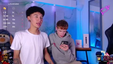 Snapshot of jack_frosst_ chatting on 05.12.26 JACK online show from 05.12.26