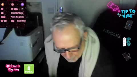 Snapshot of jackbrgs chatting on 12.02.24 J-Mitchel online show from 12.02.24