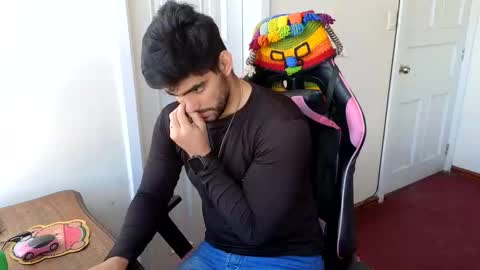 Snapshot of jackecuador chatting on 12.14.25 Jack online show from 12.14.25