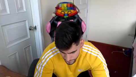 Snapshot of jackecuador chatting on 12.20.25 Jack online show from 12.20.25