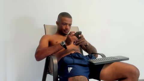 Snapshot of jackmacson chatting on 09.30.25 jackmacson online show from 09.30.25