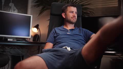 Snapshot of jackoffdude85 chatting on 09.28.25 Colten Carter online show from 09.28.25