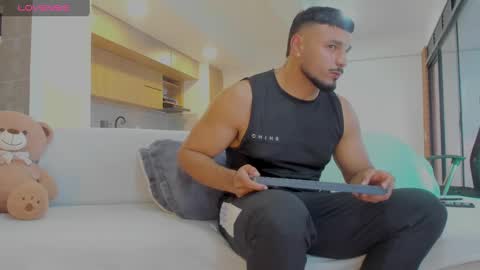 Jackson Wayne online show from 10.08.25