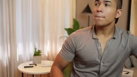 Snapshot of jacksonbell9 chatting on 01.19.25 Jackson Bell online show from 01.19.25