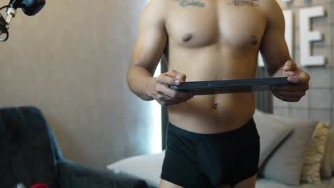 Snapshot of jacksonbell9 chatting on 02.01.25 Jackson Bell online show from 02.01.25