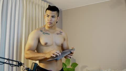 Snapshot of jacksonbell9 chatting on 02.03.25 Jackson Bell online show from 02.03.25